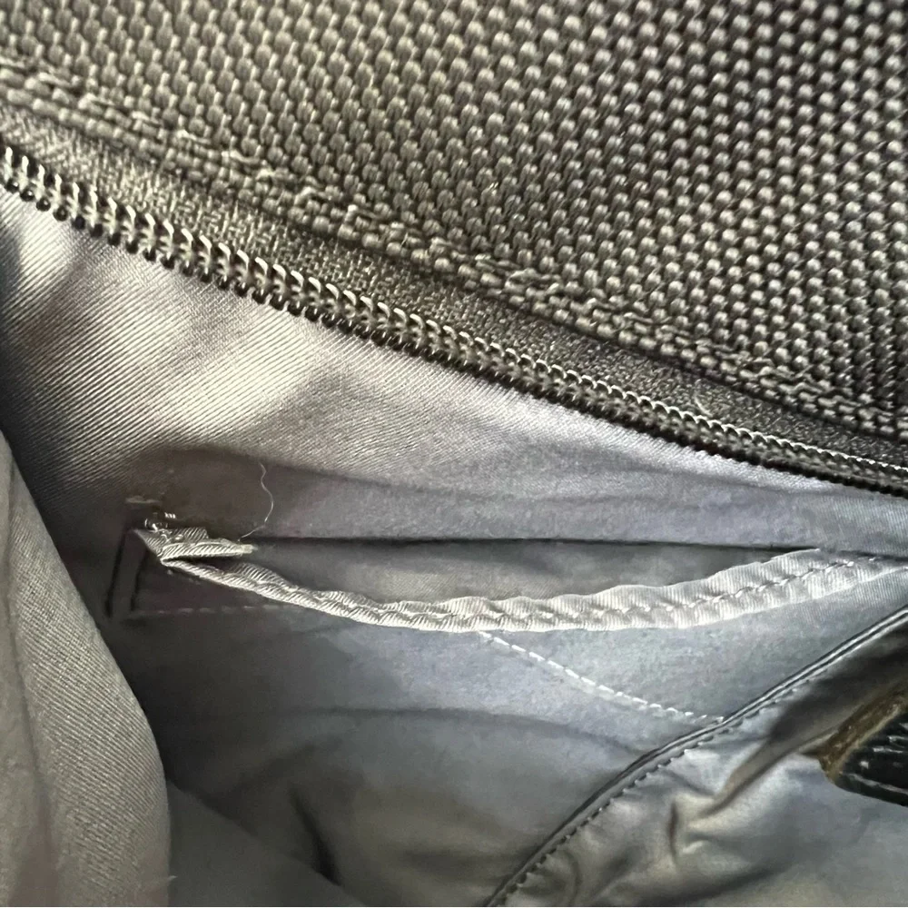 Tumi Laptop Bag Travel Black Bag Padded 16” x 13”